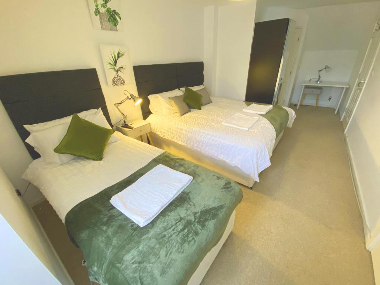 Walsall Group Accommodation Exterior photo
