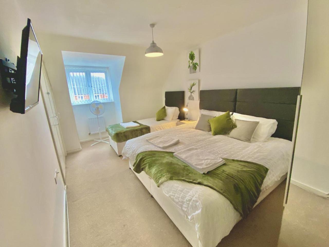 Walsall Group Accommodation Exterior photo
